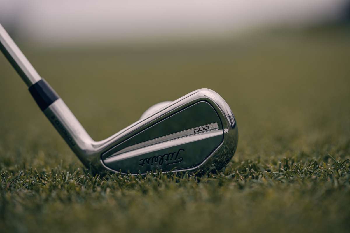 Titleist T200 Eisen Graphitschaft Herren Rechtshand gunstig kaufen Golfladchen